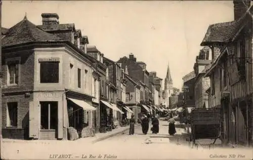Ak Livarot Calvados, Rue de Falaise