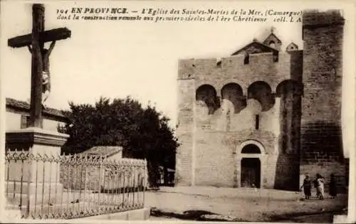 Ak Les Saintes Maries de la Mer Bouches du Rhône, Kirche