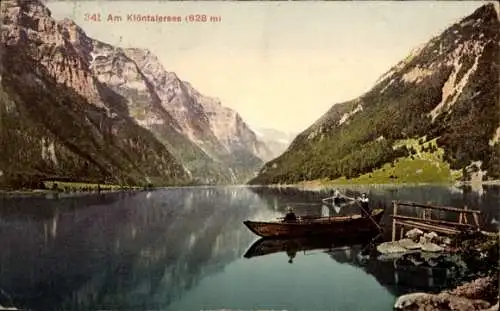 Ak Klöntal Glarus Stadt Schweiz, Partie am Klöntalersee, Anleger, Boot