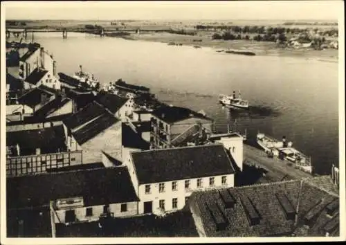 Foto Ak Sowjetsk Tilsit Ostpreußen ?, Teilansicht, Schiffe