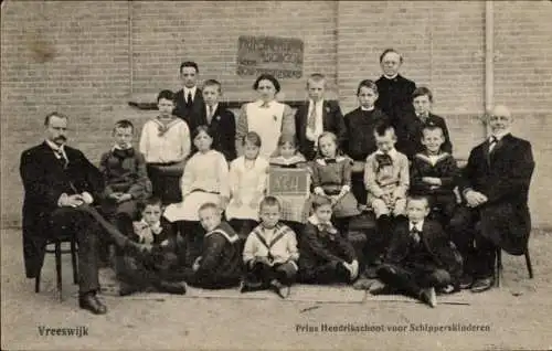 Ak Vreeswijk Utrecht, Prinz Hendrik-Schule für Schifferkinder, Klasse No. 4