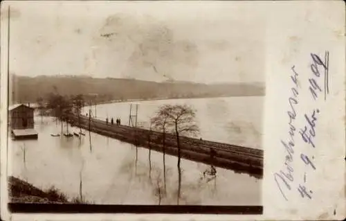 Foto Ak Kettwig Essen im Ruhrgebiet, Ruhrtal bei Hochwasser Febr. 1909, Auerhof, Bahnstrecke