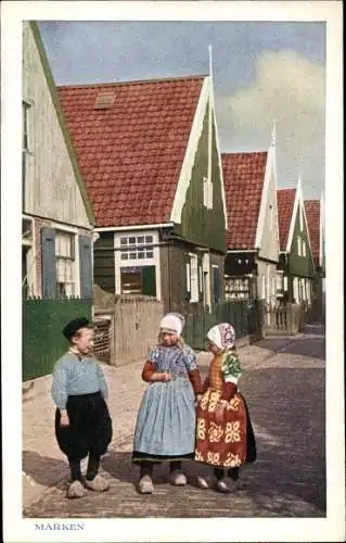Ak Marken Nordholland, Kinder, Trachten, Dorfpartie