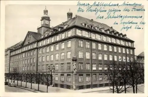 Foto Ak München Bayern, Schulgebäude Angerkloster, Außenansicht