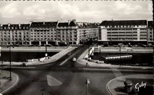 Ak Caen Calvados, Le Pont de Vaucelles, Quai Meslin et Hamelin