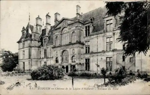 Ak Écouen Val d'Oise, Chateau de la Legion d'Honneur, Terrasse du Nord