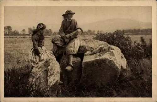 Ak Sur le vieux Dolmen du Menez-Hom, L'Ancetre et sa Petite-Fille
