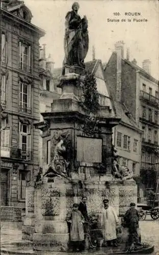 Ak Rouen Seine Maritime, Statue de la Pucelle