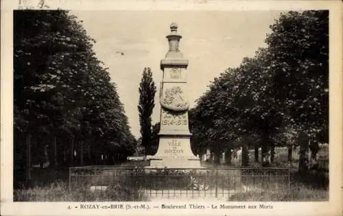 Ak Rozay en Brie Seine et Marne, Boulevard Thiers, Le Monument aux Morts