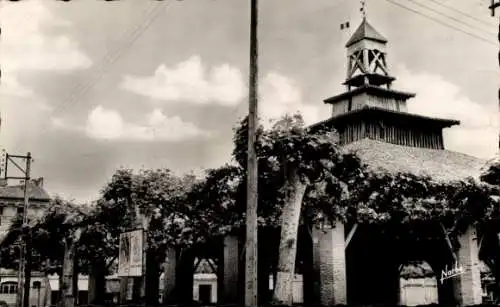 Ak Grenade sur Garonne, Le Halle, XII siecle