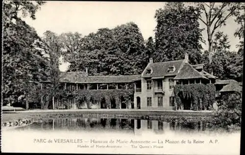 Ak Versailles Yvelines, Hameau Marie Antoinette, Maison de la Reine