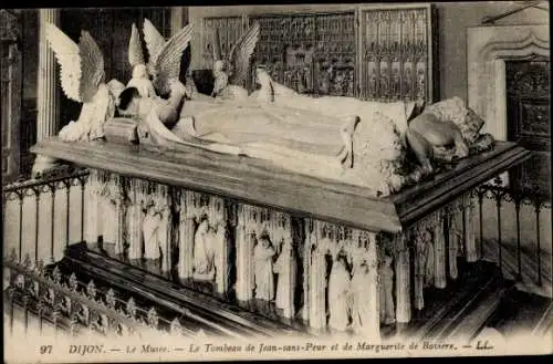 Ak Dijon Côte d'Or, Musee, Tombeau de Jean-sans-Peur, arguerile de Baviere