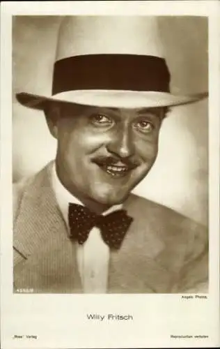 Ak Schauspieler Willy Fritsch, Portrait