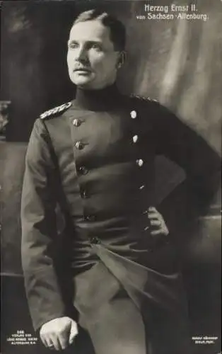 Ak Herzog Ernst II. von Sachsen-Altenburg, Uniform