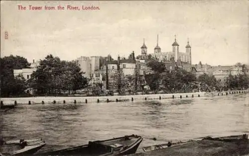 Ak London City England, Der Turm vom Fluss aus