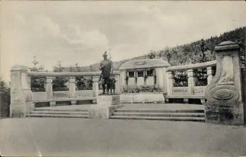 Ak Bad Elster im Vogtland, König-Friedrich-August-Denkmal