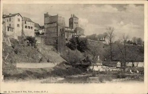 Ak Sauveterre de Béarn Pyrénées Atlantiques, Gesamtansicht von der alten Brücke aus