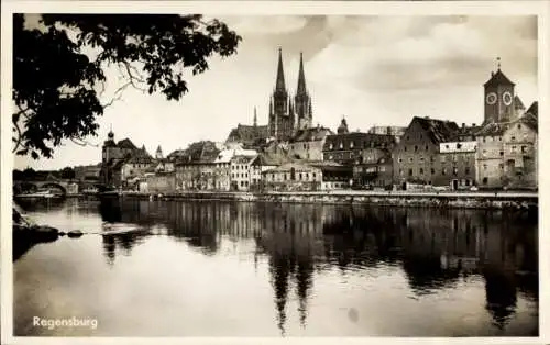 Ak Regensburg an der Donau Oberpfalz, Teilansicht, Kirchtürme