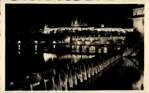 Ak Praha Prag Tschechien, Hradschin bei Nacht