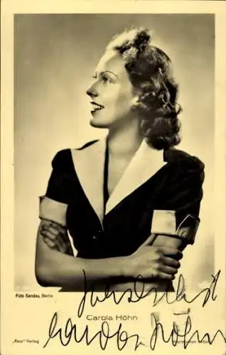 Ak Schauspielerin Carola Höhn, Portrait im Profil, Autogramm