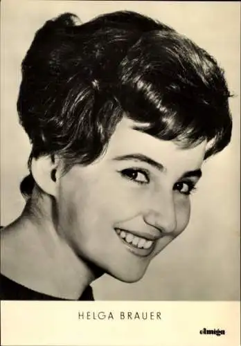 Ak Schlagersängerin Helga Brauer, Portrait, Amiga