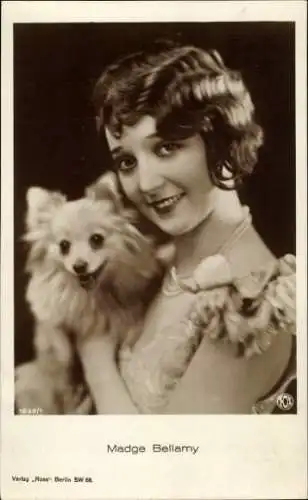 Ak Schauspielerin Madge Bellamy, Portrait, Hund, Ross Verlag