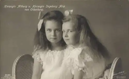 Ak Herzogin Altburg und Herzogin Ingeborg Alix von Oldenburg, Portrait