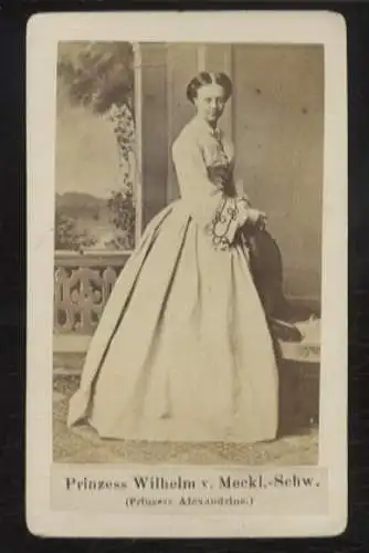 CdV Portrait Prinzessin Alexandrine v. Mecklenburg-Schwerin, geb. von Preußen