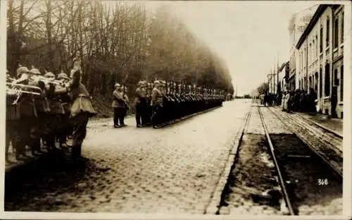 Foto Ak Celle in Niedersachsen, Deutsche Soldaten in Uniformen, Orchester, Trompeten