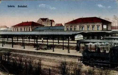 Ak Lehrte in Niedersachsen, Dampflokomotive fährt in den Bahnhof ein