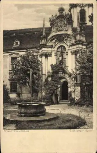 Ak Dürnstein an der Donau Wachau Niederösterreich, Stiftshof-Motiv