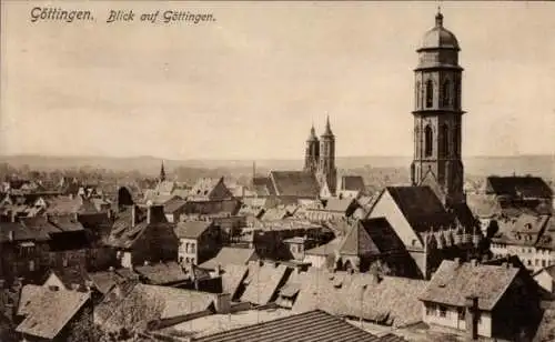 Ak Göttingen in Niedersachsen, Blick über die Dächer der Stadt, Kirchtürme