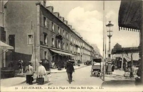 Ak Luc sur Mer Calvados, Rue de la Plage und das Hotel du Petit Enfer