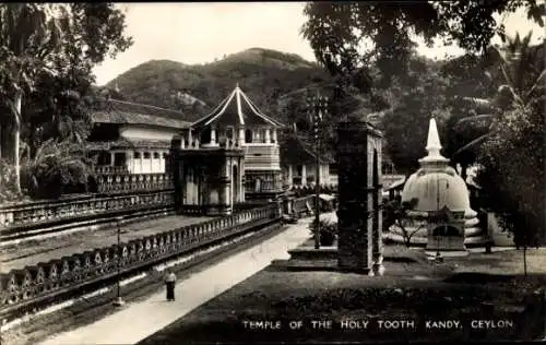 Ak Kandy Sri Lanka Ceylon, temple of the Holy Tooth