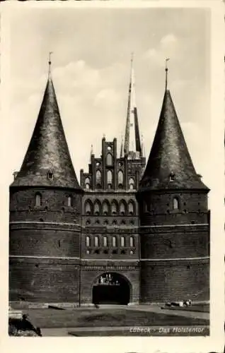 Ak Hansestadt Lübeck, Holstentor