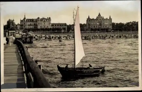 Ak Ostseebad Zinnowitz auf Usedom, Seebrücke, Segelboot, Strand