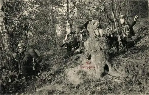 Ak Döbeln in Sachsen, K. S. 11. Inf. Regt. Nr. 139, Soldaten auf Patrouille