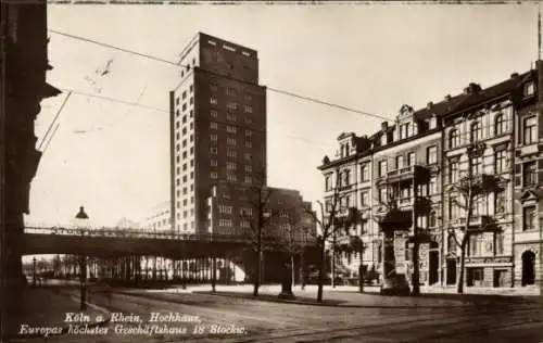 Ak Köln am Rhein, Hochhaus am Hansaring, Brücke