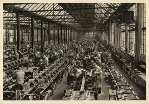 Ak Essen im Ruhrgebiet, Friedr. Krupp AG Registrierkassenfabrik, Zusammenbau der Tastenkassen