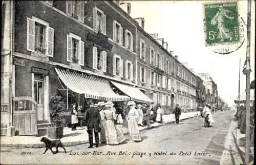 Ak Luc sur Mer Calvados, rue Belle-Plage und das Hôtel du Petit Enfer