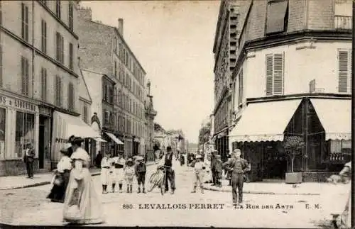 Ak Levallois Perret Hauts de Seine, Rue des Arts