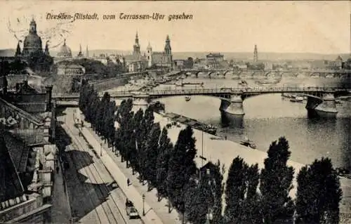 Ak Dresden Altstadt, vom Terrassen-Ufer gesehen