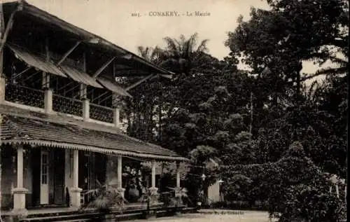 Ak Conakry Guinea, La Mairie, Ansicht des Rathauses