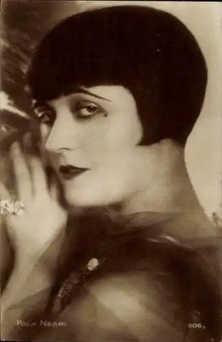 Ak Schauspielerin Pola Negri, Portrait