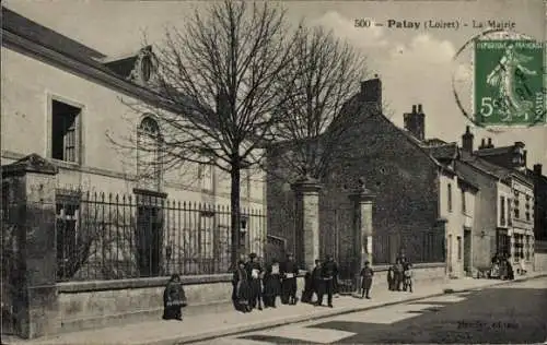 Ak Patay Loiret, Das Rathaus