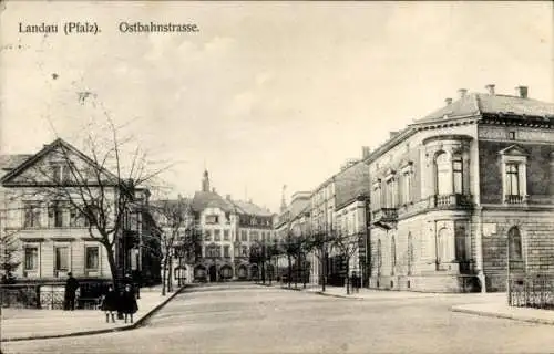 Ak Landau in der Pfalz in Rheinland Pfalz, Blick in die Ostbahnstraße
