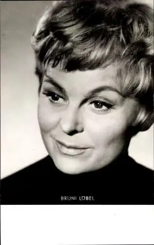 Ak Schauspielerin Bruni Löbel, Portrait, 1971