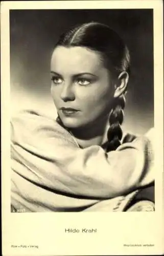 Ak Schauspielerin Hilde Krahl, Portrait, Zöpfe