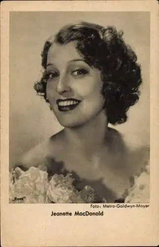 Ak Schauspielerin Jeanette MacDonald, Portrait