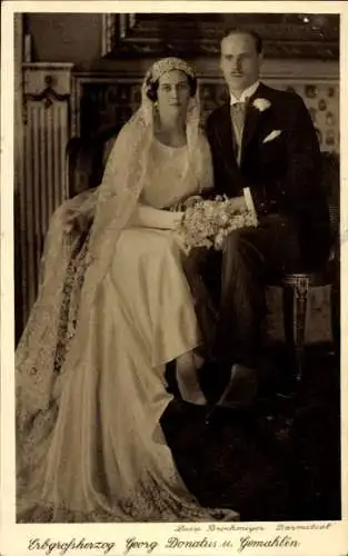 Ak Erbgroßherzog Georg Donatus von Hessen-Darmstadt mit Frau Cecilia am Tag ihrer Hochzeit 1931